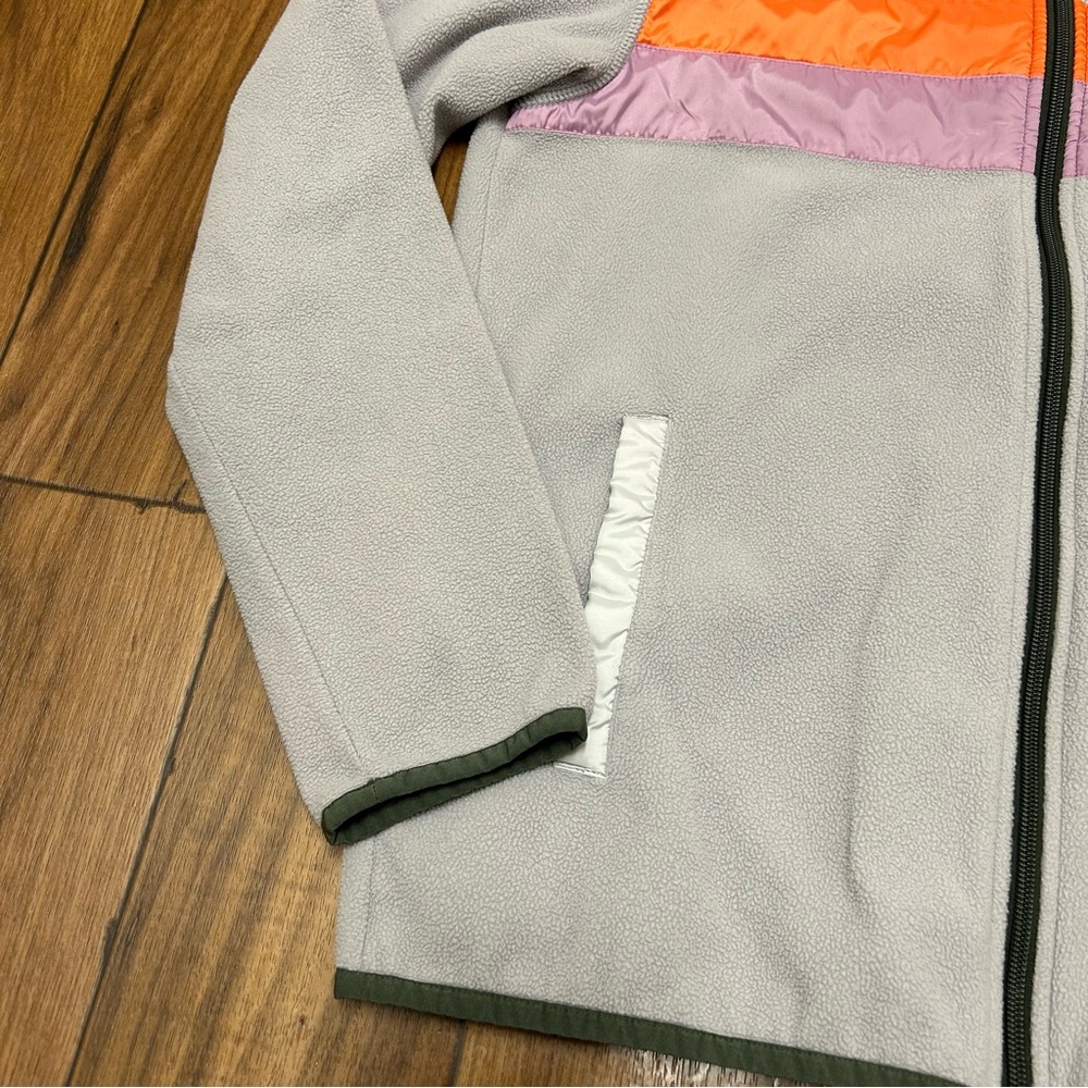 cotopaxi Light Gray Fleece Jacket with Blue, Orange & Pink Stripes - Picture 4 of 11